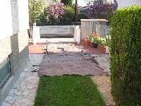 Schwimmbad mit Kleinger�t - Referenzfoto &middot; 