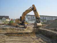Erdarbeiten f�r Fl�chenkollektor in Wr. Neustadt (2010) - Referenzfoto &middot; 