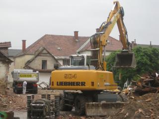 Bild zu Abbrucharbeiten f�r Gemeinde Zillingdorf